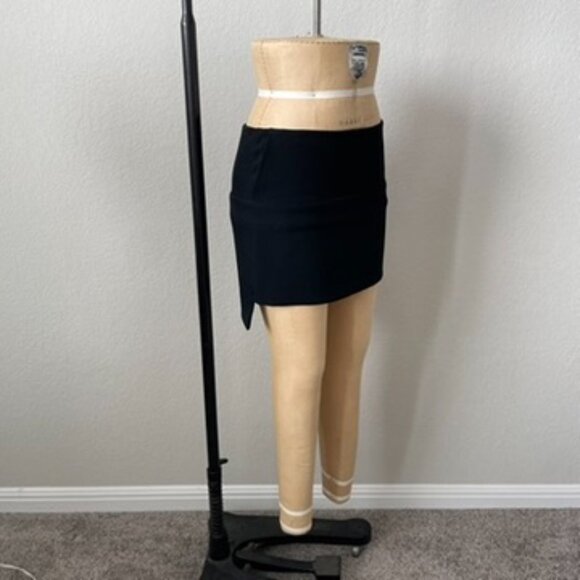 Givenchy Black Mini Skirt w/ Uneven Hem Size 36 Small - Picture 6 of 10